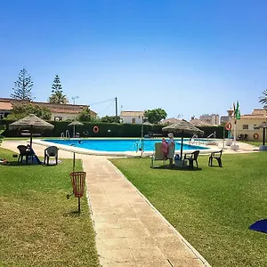 Holidays2torremolinos De 3 Con Terraza Y Piscina Comunitaria Torremolinos
